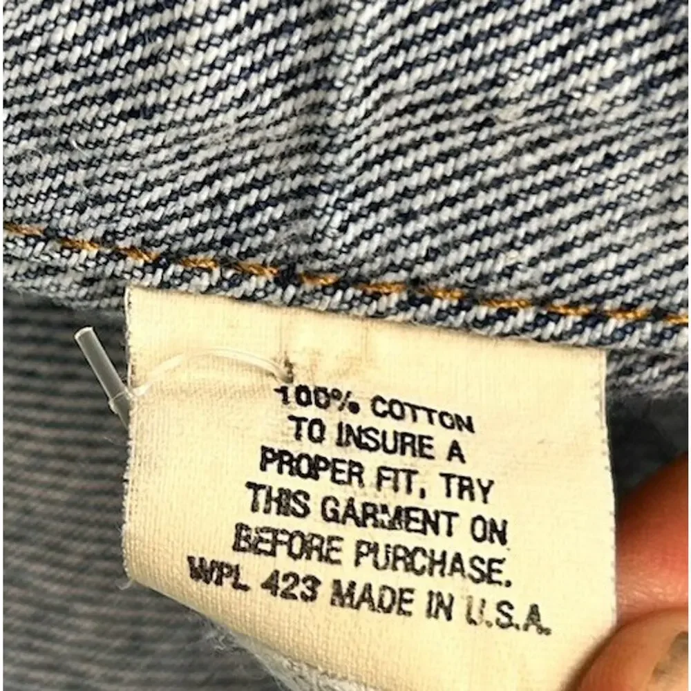 Vintage 80s Levis Type 3 Denim Trucker Jean Jacket 70506 0216 SZ 38 Medium Wash